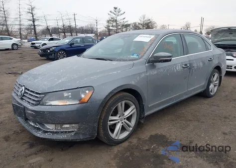 2013 Volkswagen Passat 2.0L Tdi Se z USA, uszkodzony, nr VIN 1VWBN7A31DC100699